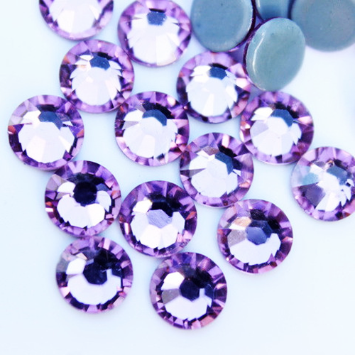 Light Amethyst Rhinestones